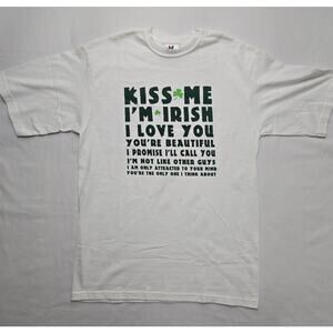 VIntage Irish Shirt White Medium Funny Kiss Me Im Irish Humor Tee